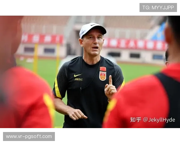 年轻教练执教豪门成趋势，创新战术层出不穷