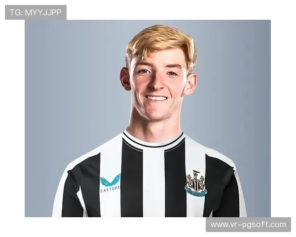 乌戈舒库手球犯规送点,安东尼·戈登主罚命中扩大比分