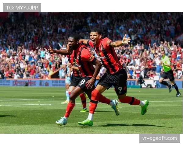 伯恩茅斯主力前锋索兰克缺席合练，出战成疑